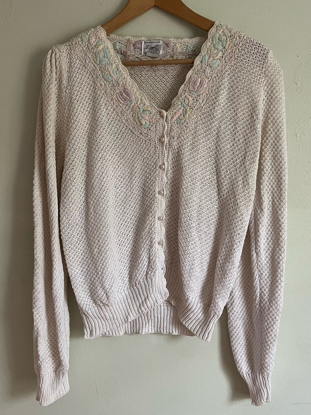 Vintage Lightweight Cream Knit Cardigan with Pastel Embroidered V-Neck